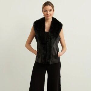 White House Black Market Faux Fur Vest Size Small